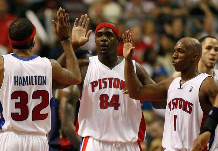 半场战报：罗马1-0乌迪内斯，洛伦佐-佩莱格里尼点射破门（半场战况：罗马1-0暂领先乌迪内斯，洛伦佐-佩莱格里尼点球建功）