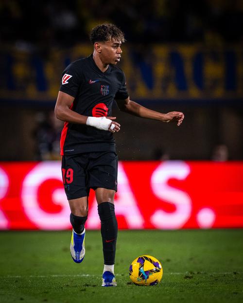 凯尔特人延续强势争冠势头（凯尔特人强势续写冲冠势头）