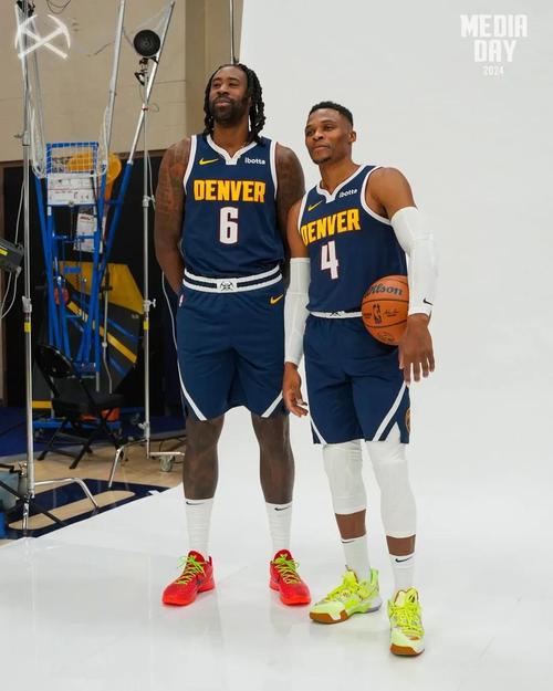 由于薪资微薄，意大利新闻工作者宣布在11月28日罢工（薪酬过低，意大利记者将于11月28日举行罢工）