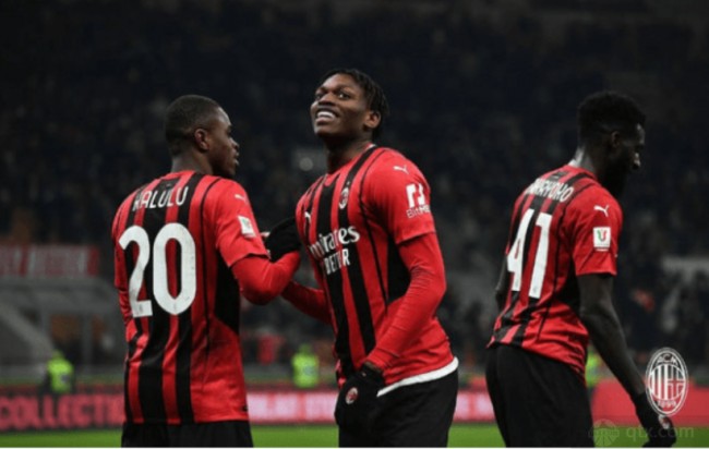 意媒：39岁拉莫斯被推荐给米兰，管理层和阿莱格里将进行评估（意媒：39岁拉莫斯获荐AC米兰，俱乐部高层与阿莱格里将评估）