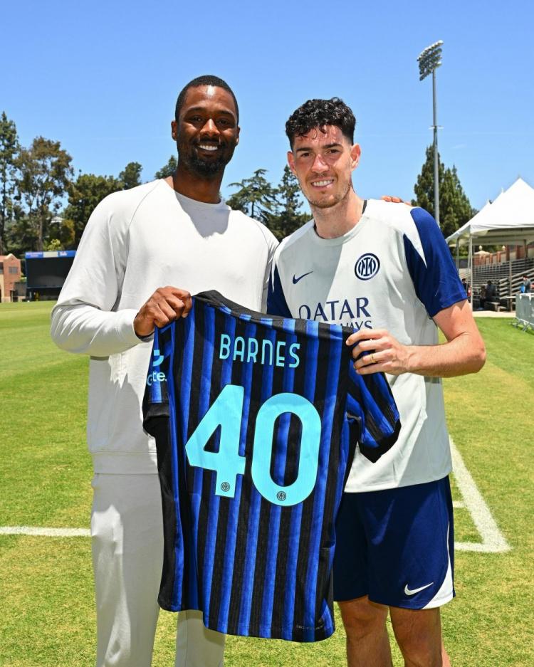 曼联拉什福德末段绝杀南安普顿（拉什福德补时绝杀，曼联力克南安普顿）