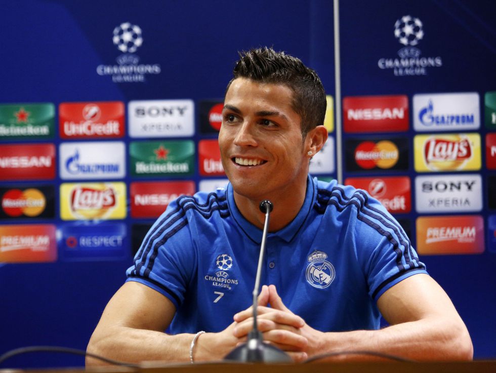 米兰0比1不敌拉齐奥，这场比赛再次证明，米兰需要一个中锋（米兰0-1负于拉齐奥，再次凸显急需中锋）